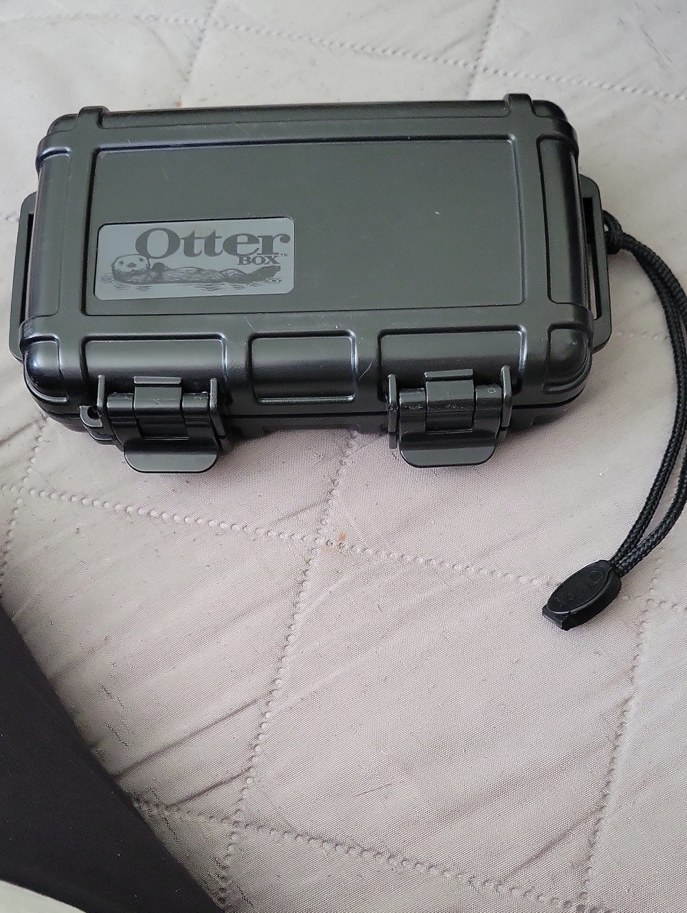 OtterBox 2000 Series Protective Case in Black